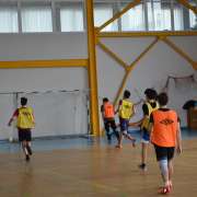 Старшеклассники Международной лингвистической школы сыграли в футбол