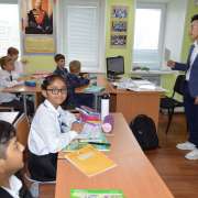 День самоуправления прошел в Международной лингвистической школе