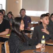 Международную лингвистическую школу посетил Росс Вэйнрайт - директор колледжа «Кингз Оксфорд».
