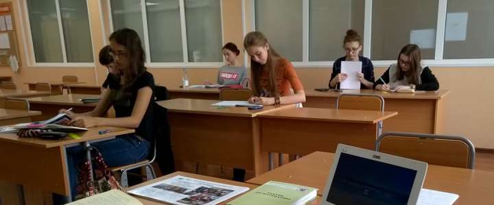 Педагоги МЛШ готовят команду школьников к математической олимпиаде в Якутске