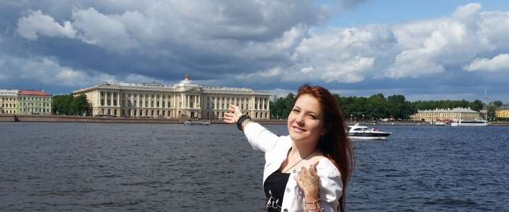 Летние каникулы Влада Межинская провела в «Летней школе» в Санкт-Петербурге