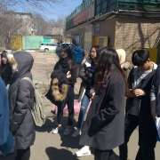 Ученики Международной лингвистической школы прогулялись по Корейской слободке