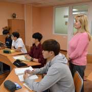 Чем отличается День учителя в России от других стран узнали в Международной лингвистической школе