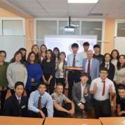 В Международной лингвистической школе состоялся круглый стол на тему «Символы России»