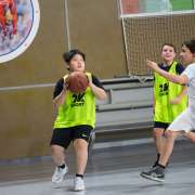 Пятиклассники Международной лингвистической школы сыграли в баскетбол (фотоотчет)