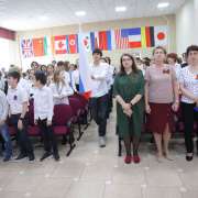 В Международной лингвистической школе состоялась торжественная линейка в честь 78 годовщины Великой Победы