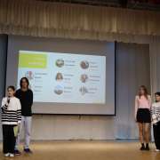 Ученики 10 классов Международной лингвистической школы успешно завершили проект «Владивосток – город будущего»