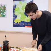 Вкусный урок немецкого в МЛШ: школьники приготовили традиционную немецкую выпечку и рассказали об истории кулинарных традиций Германии 