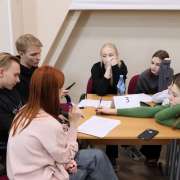 Десятиклассники МЛШ разрабатывают туристический продукт: сферодеятельностная игра «Здравствуй, Приморский край!» продолжается   
