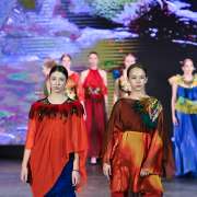 V Международный конкурс юных дизайнеров костюма «Junior Fashion & Design» 2025  собрал на подиуме более 40 коллекций и около 200 моделей