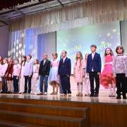 Мы идем в 5 класс!  Ученики четвертых классов МЛШ простились с начальной школой