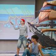 Ученики 6 классов МЛШ представили на сцене школы спектакль «Питер Пен» на английском языке  