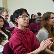 Ученики 6 классов МЛШ представили на сцене школы спектакль «Питер Пен» на английском языке  