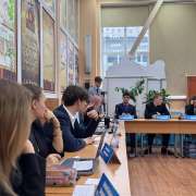 «3rd ILS Model UN Conference 2025»: школьники учатся деловому общению, этикету деловых международных мероприятий и работе в пуле журналистов  