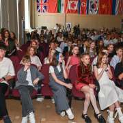 Мы идем в 5 класс!  Ученики четвертых классов МЛШ простились с начальной школой