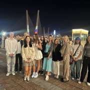 Знакомство с романом в стихах &laquo;Евгений Онегин&raquo; ученики 9м3 класса начали с посещения одноименной оперы в Мариинском театре Приморской сцены