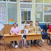 Мир волшебства и уютного чтения: ученики 1м1 класса МЛШ вместе с родителями прочитали и обсудили сказку Мамина-Сибиряка &laquo;Серая шейка&raquo; 
