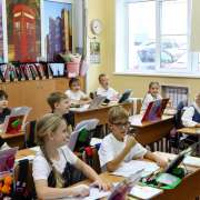 В честь Дня учителя в МЛШ состоялся день самоуправления: старшеклассники вели уроки и поддерживали дисциплину в течение учебного дня     
