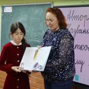 Чьи книги аккуратнее, за что вручают Орден улыбки, почему мы с детства любим стихи: в МЛШ продолжается Неделя детской книги, посвященная творчеству Агнии Барто 