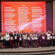 Ученице 9м1 класса МЛШ Полине Ждановой присвоено звание стипендиата Губернатора Приморского края 