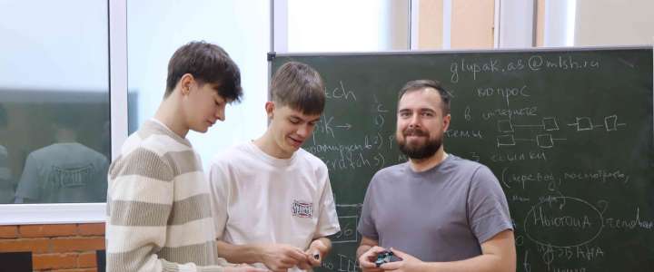 Учитель информатики Антон Сергеевич Глупак: Всегда хотелось стать &laquo;крутым&raquo; учителем!  