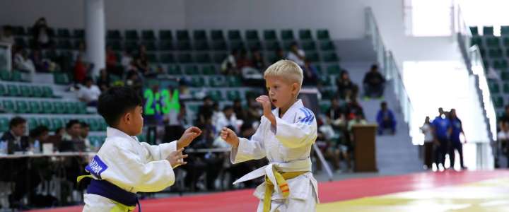 Ученик 1м1 класса МЛШ Ярослав Логвин занял 3 место на Международном чемпионате  по дзюдо на Филиппинах  