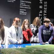 Краеведческий проект МЛШ &laquo;Vladivostok History and Cultural Heritage&raquo;: ученики 7 классов  побывали Музее города, где узнали об инженерах-строителях Владивостокской крепости  