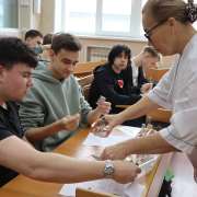 Учитель химии МЛШ Лилия Юрьевна Львова: ученики - твои самые строгие экзаменаторы 