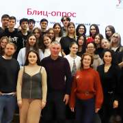 Идея + команда = успех: профессионалы встретились с учениками 9 классов МЛШ и поделились своим опытом создания успешного бизнеса  