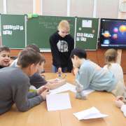 &laquo;Quiz Please&raquo;, викторина &laquo;Jungle Genius&raquo;, командная игра &laquo;Earth Explorers&raquo;, Interactive Book Review, финал конкурса &laquo;Book Review Contest&raquo; - Неделя наук в МЛШ вместила   события, посвященные английскому языку