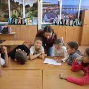 &laquo;Quiz Please&raquo;, викторина &laquo;Jungle Genius&raquo;, командная игра &laquo;Earth Explorers&raquo;, Interactive Book Review, финал конкурса &laquo;Book Review Contest&raquo; - Неделя наук в МЛШ вместила   события, посвященные английскому языку