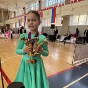 Ученицы 2м1 класса МЛШ Евангелина Кремешная, Алена Марченко, Аврора Божедарова, София Иогансен и ученица 1м1 класса Стефания Иогансен завевали &laquo;золото&raquo; на турнире по спортивным танцам &laquo;Созвездие улыбок -2026&raquo; 