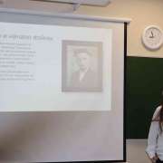 Ученики 7м1 класса МЛШ на уроке истории представили презентации о детях-героях Великой Отечественной войны