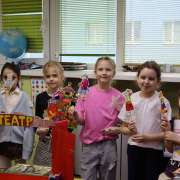 Ученики 1м1 класса МЛШ сыграли спектакль &laquo;Теремок&raquo; для ребят из подготовительного класса  
