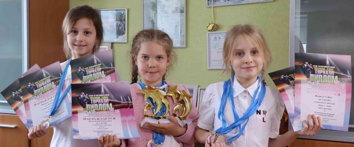 Ученицы 2м1 класса МЛШ Евангелина Кремешная, Алена Марченко и София Иогансен стали победителями и призерами турнира по спортивным танцам &laquo;Весенний кубок Торнадо 2026&raquo; 