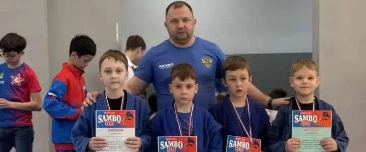 Ученик 1м1 класса МЛШ Виктор Городничев занял 1 место на первенстве спортивного клуба Владивостока &laquo;Самбо-80&raquo;