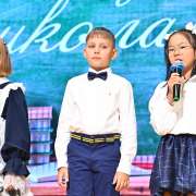 Дорогие ребята, уважаемые коллеги! Примите самые искренние поздравления с началом нового учебного года!