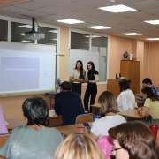 День самоуправления в Лингвистической гимназии: учителя сели за парты 
